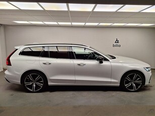 Volvo V60 Recharge T8 R-Design