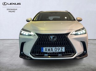 Lexus NX 350h AWD Executive Teknikpaket 242hk P-värm Navi 360-kamera Head