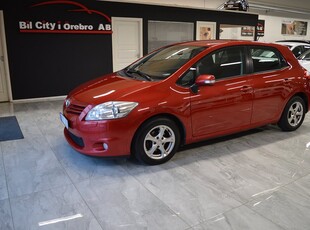 Toyota Auris 1.4 D-4D (90hk) Plus / 3-Ägare / M-Värmare / Nyservad & Besiktad