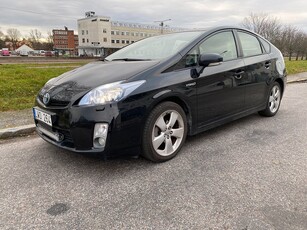 Toyota Prius Hybrid CVT GPS Head up-display