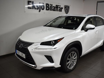 Lexus NX300h AWD 2.5 AWD E-CVT Backkamera 2019, SUV