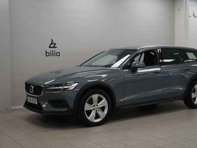 Volvo V60 Cross Country B4 AWD