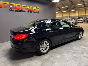 BMW 530e iPerformance Sedan Sport line / Navigation /252hk