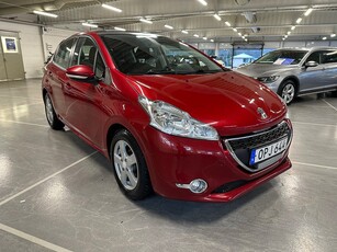 Peugeot 208 5-dörrar 1.2 VTi Nykamrem Nyservad Bluetooth