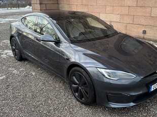 Tesla Model S Long Range AWD Panorama Drag Moms 670hk