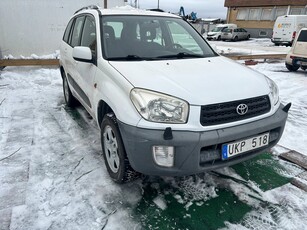 Toyota RAV4 5-dörrar 2.0 VVT-i 4x4 /drag