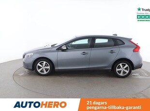 Volvo V40 / Kinetic / 152 HK / PDC, Motorvärmare, Cruise-cont...