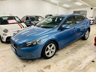 Volvo V40 T2 Geartronic Kinetic Euro 6,Nykamrem