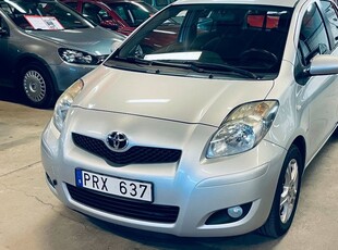 Toyota Yaris1.3 VVT- , Endast 1 brukare 2011, Halvkombi