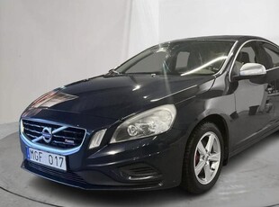 Volvo S60D5 2012, Sedan