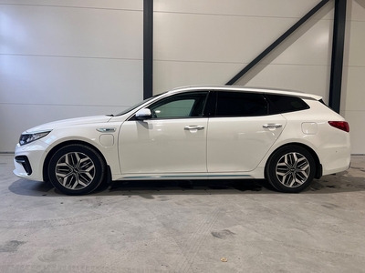 Kia Optima SW PHEV Advanced 2 pkt *Panorama*Drag*Moms*Skinn