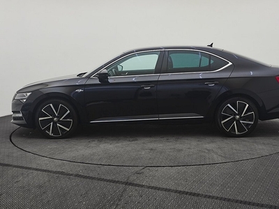 Skoda Superb iV L&K Plug-in Hybrid DSG P-värme/Drag