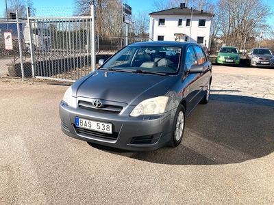 Toyota Corolla 1.6 VVT-i 110HK 5D / Ny Besiktigad