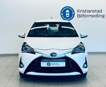 Toyota Yaris Hybrid e-CVT 101hk Backkamera, Vinterhjul