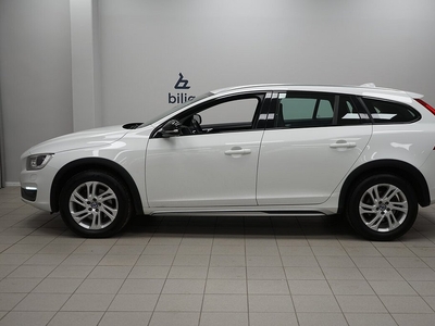 Volvo V60 Cross Country D4 AWD Momentum BE | On Call