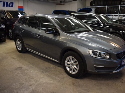 Volvo V60 Cross Country D4 Geartronic Momentum/ NAV/ P-SEN