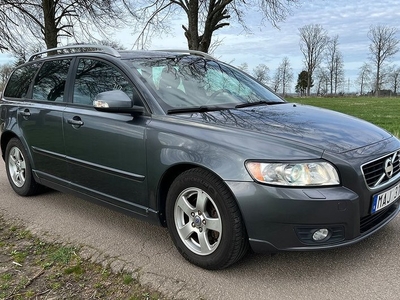 Volvo V50D2 Momentum Euro 5, Svensksåld, Drag, On call 2012, Kombi