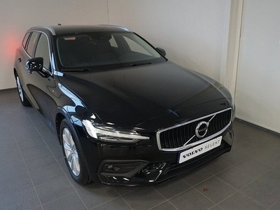 Volvo V60B4 Bensin Momentum Advanced Backkamera, Navigation 2021, Kombi