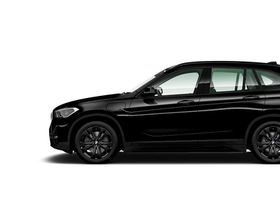 BMW X1 xDrive25e Sport Line / HiFi / Drag