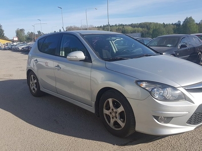 Hyundai i301.6 CRDi 2011, Personbil