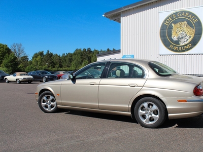 Jaguar S-Type 3.0 V6, en ägarfamilj, rostfri, nybes+nyservad