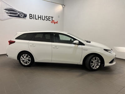 Toyota Auris Touring Sports Hybrid 136hk Navi/Bkamera/Defa