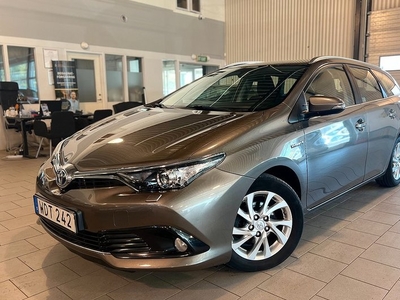 Toyota AurisTouring Sports Hybrid e-CVT 2018, Halvkombi