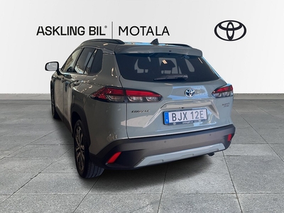 Toyota Corolla Cross 2,0 Hybrid AWD Executive skinn motorvärmare + kupéfläkt