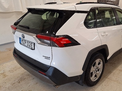 Toyota RAV4 Hybrid AWD-i E-CVT Active 222 hk Euro 6 MOMS