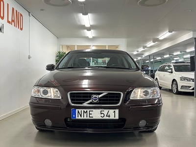 Volvo S60 2.5T Momentum / Ny besiktigad/Kamrem B - 3 ägare