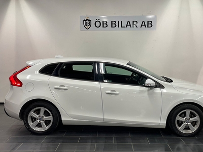 Volvo V40 D2 Kinetic / 3-Ägare/ Nyservad 115 hk