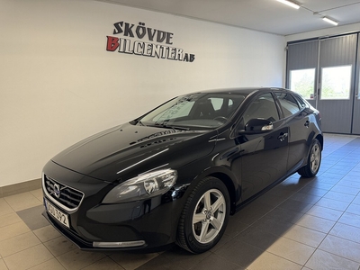 Volvo V40 D2 Kinetic/Fullservad/Kamrem bytt/6-VXL/Bluetooth