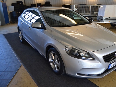 Volvo V40 D2 Momentum Toppfin Värmare