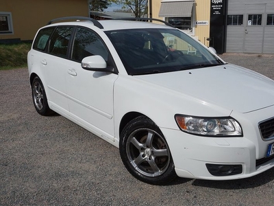 Volvo V501.6 D Momentum 2011, Kombi