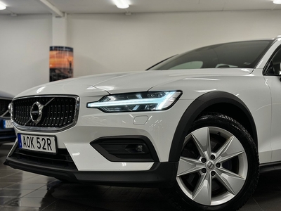 Volvo V60 Cross Country D4 AWD Geartronic Momentum |MOMSBIL|