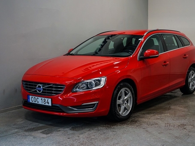 Volvo V60 D4 181hk Momentum Drag P-värme VOC Rattvärme S&V