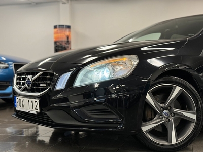 Volvo V60 D4 AWD Geartronic R-Design |VoC|NyServ|NAVI|Värmar