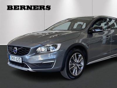 Volvo V60Cross Country D4 AWD Summum S&V hjul 2018, Kombi