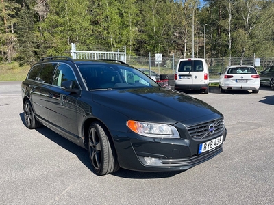 Volvo V70 D4 181hk Automat Momentum VOC Drag Välvårdad EU6