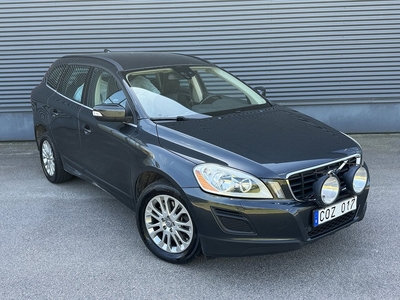 Volvo XC60 D3/AWD/Auto/Momentum/SOVHjul/NyServ/Drag/C-Safety