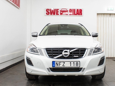 Volvo XC60 D4 AWD R-Design AUTO NAVI Pano Drag S&V Hjul