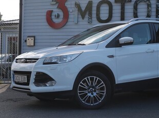 Ford Kuga 2.0 TDCi AWD Powershift Titanium 163hk kamrembytt!