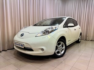 Nissan Leaf 30 kWh (109hk) Navi / Keyless / 1 Ägare / Momsad