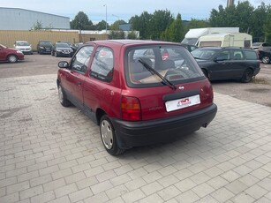 Nissan Micra 1.3 75hk Veteran SoV-hjul M-värmare Besiktigad