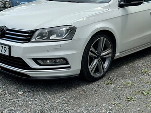 Volkswagen Passat Variant 2.0 TDI 4Motion R-Line, 19” Hjul