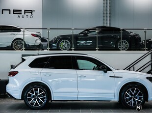 Volkswagen Touareg R PHEV Drag Pano Luftfjäd B-kam Leasebar