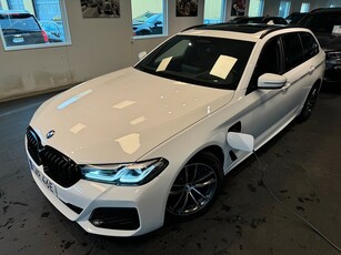 BMW 530e xDrive Touring M sport B&W HUD Pano UNIK SE SPEC