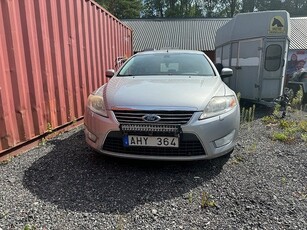 Ford Mondeo Kombi 2.5 Ghia X Euro 4