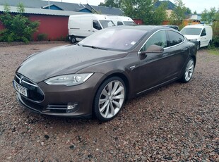 Tesla Model S 85 Performance Free Supercharge