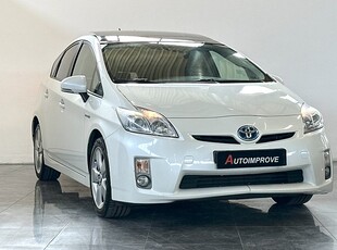 Toyota Prius HYBRID 1,8 136HK CVT LÅGMIL PANO SOLCELL LÅGMIL